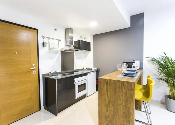 Total Old Luxury فالنسيا