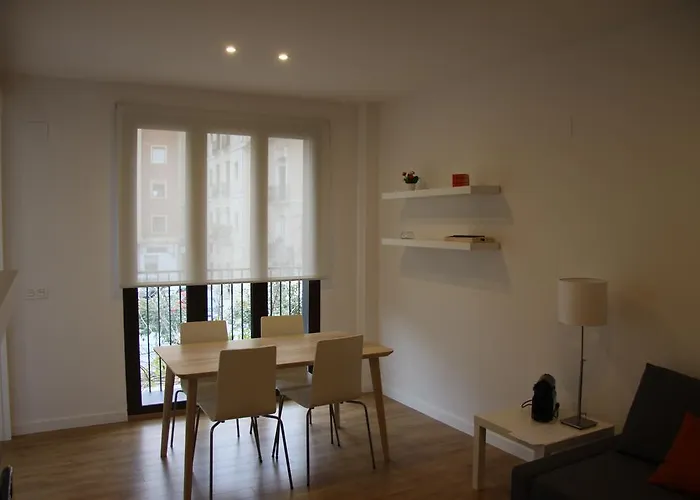 شقة Hiedra Y Tapineria Mercado فالنسيا