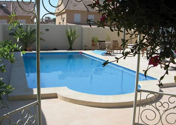 Campo Olivar 호텔 *