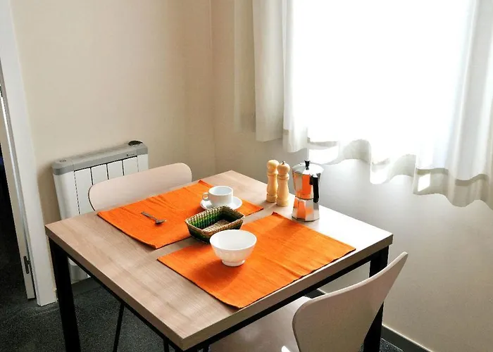 Residencia Universitaria Resa Damia Bonet *