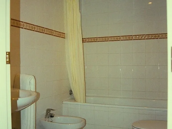 Moratin Πανσιόν