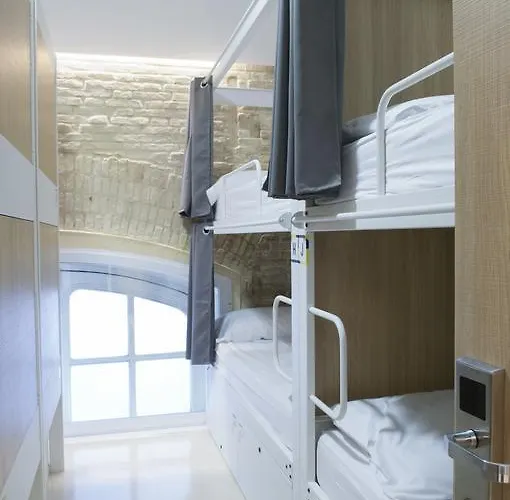 Vandrerhjem Up Valencia