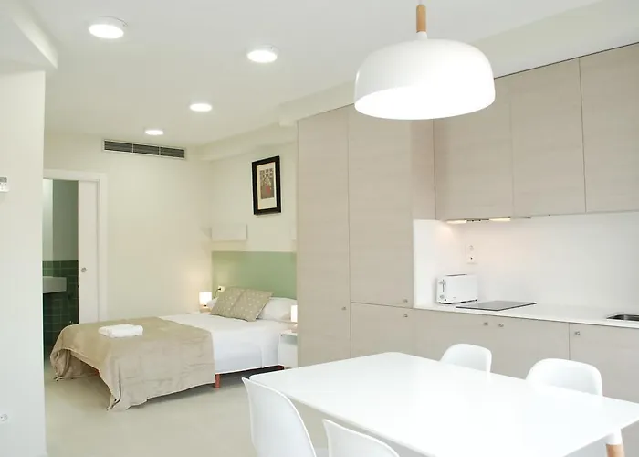 Puerta De Serranos Valencia