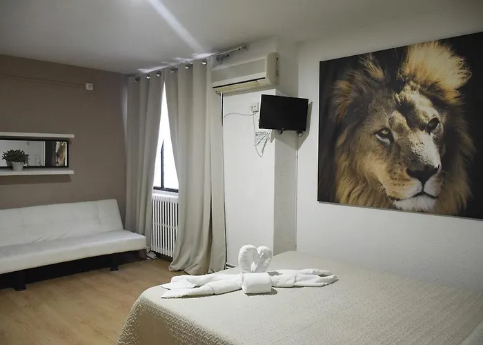 Suits You: Adults-only Centro Historico With Auto Check-in Valencia