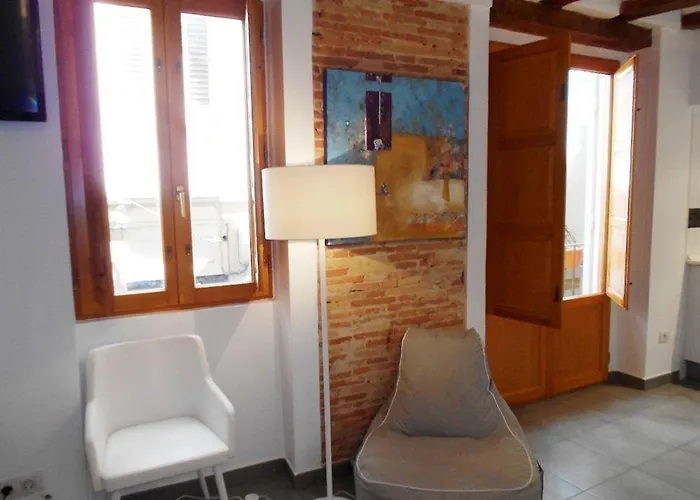 Flats Friends Tetuan شقة *