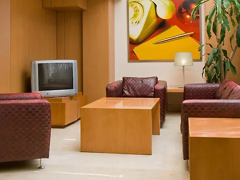 Nh Ciencias Hotel 3*