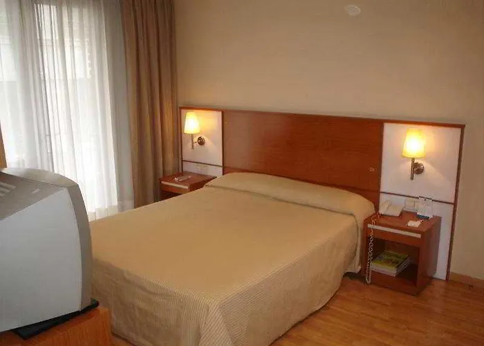 Rh Sorolla Centro 3*