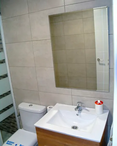 Hotel Down Town 13 3*