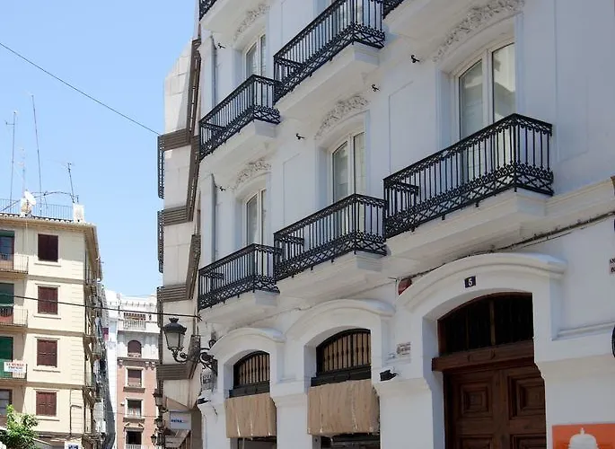 Gasthof Cosy Embajador 2*