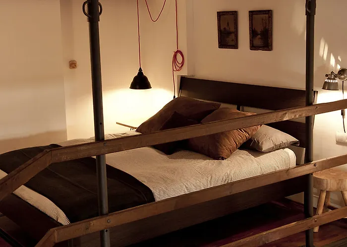 Bubuflats / Mercat Valencia