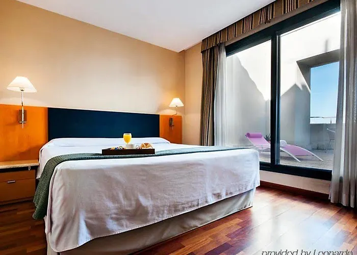 Ξενοδοχείο Villacarlos 3*