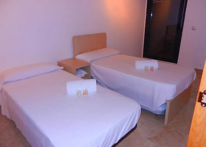 Apartment Valencia شقة *