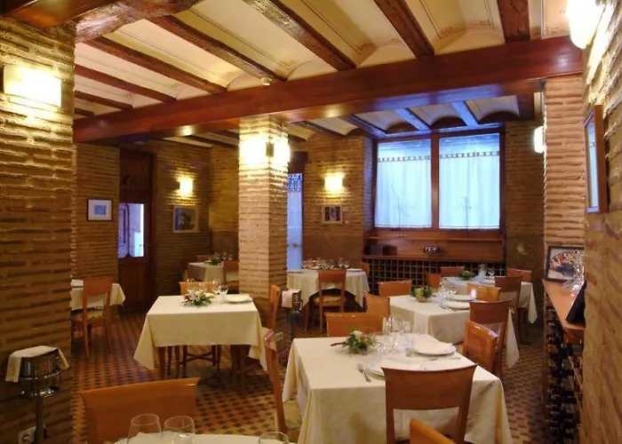 Ad Hoc Monumental 1881 Hotel 3*