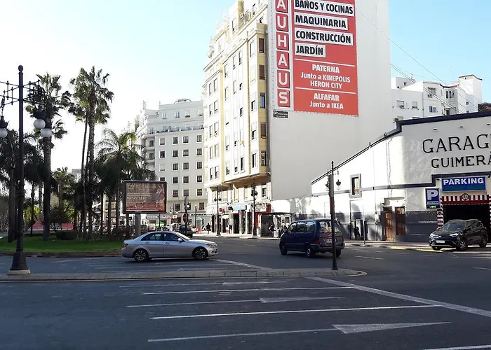 Angel Guimera & Breakfast Couette-café *