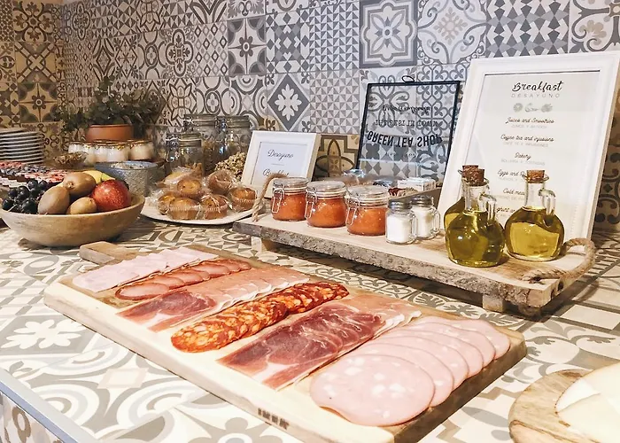 Mom La Punta Πανσιόν