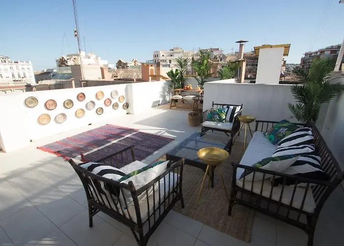 Cosy Embajador 2* فالنسيا