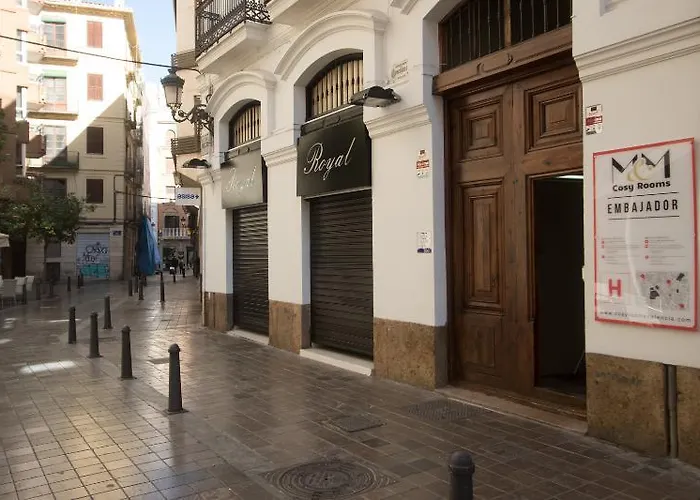 Cosy Embajador بيت ضيافة فالنسيا