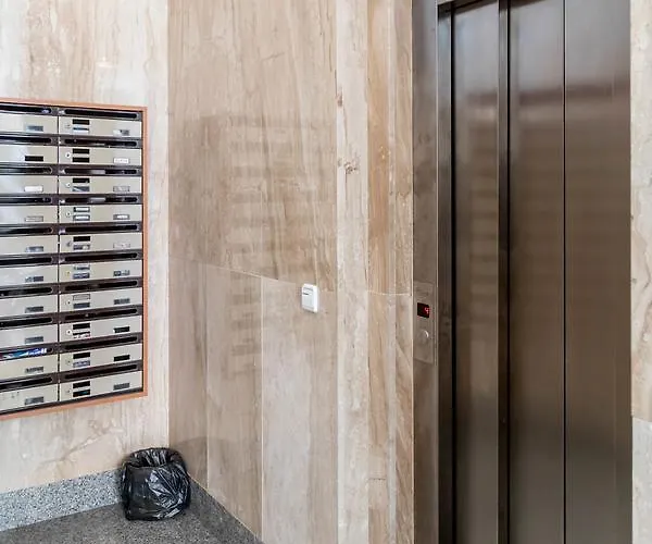 Travel Habitat Jardines De Viveros 아파트 *