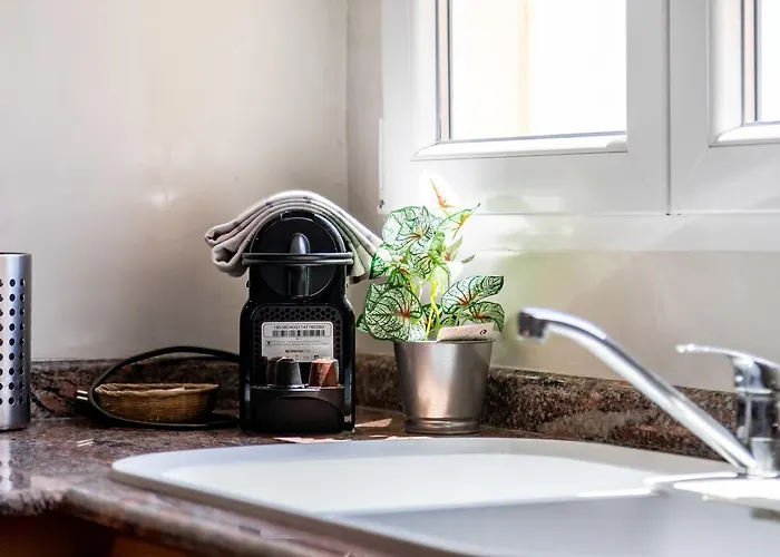 Travel Habitat Jardines De Viveros 발렌시아