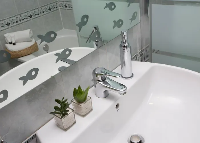 Apartament Singularstays Poeta Querol *