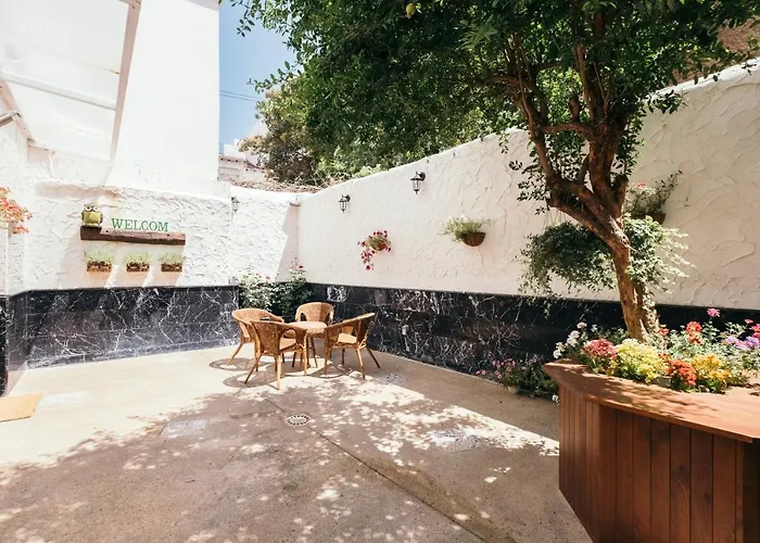 Buho House Βαλένθια