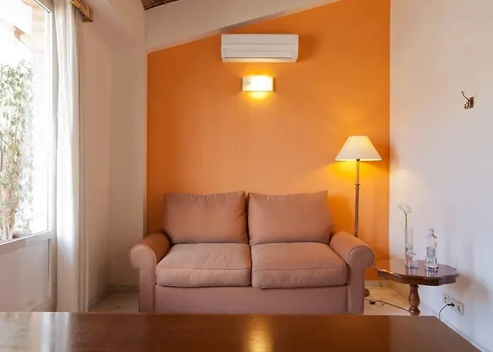 Ad Hoc Monumental 1881 Hotel