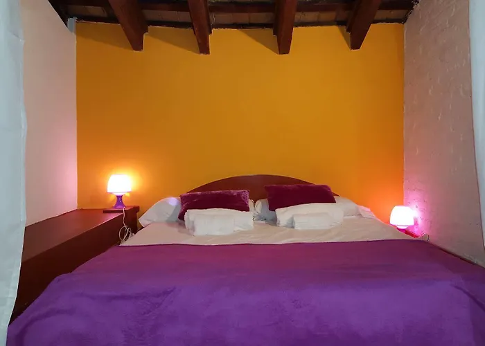 Baron Suites Ruzafa *