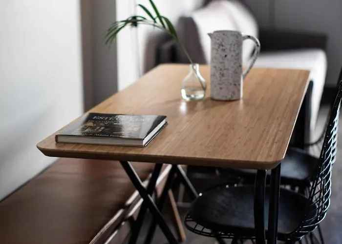 Bubuflats / Mercat Walencja