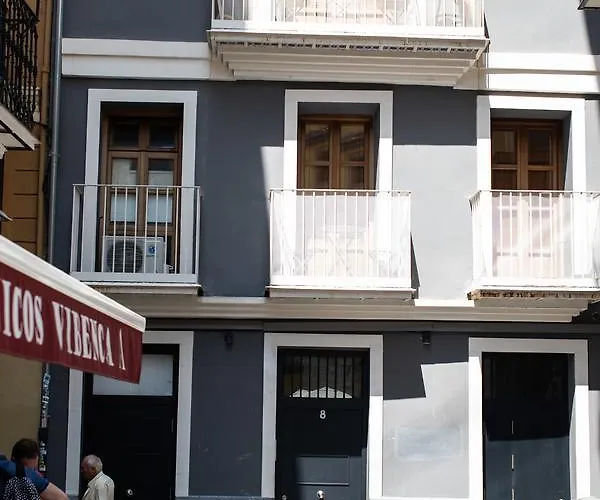 Bubuflats / Mercat Apartament *