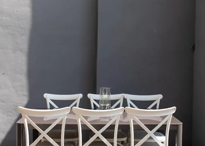 Bubuflats / Mercat Valencia