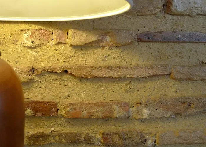 Ad Hoc Monumental 1881 3* Валенсия