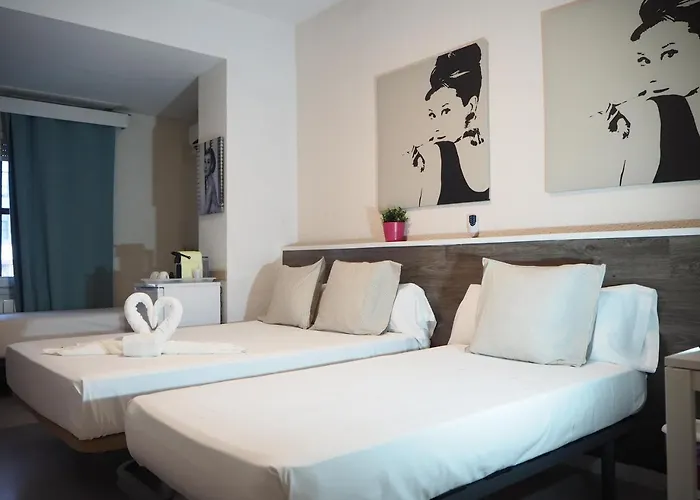 Suits You: Adults-only Centro Historico With Auto Check-in Valencia