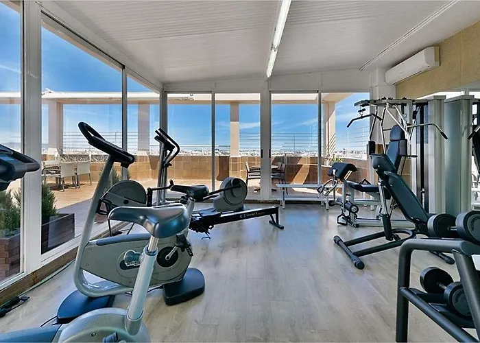 إن إتش سنتر