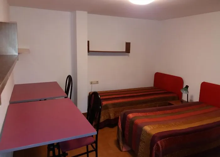 بيت ريفي Residencia Universitaria Reuniver Burjassot *