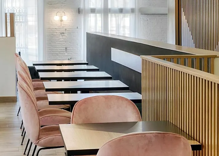 Blanq Carmen Hotel 3*