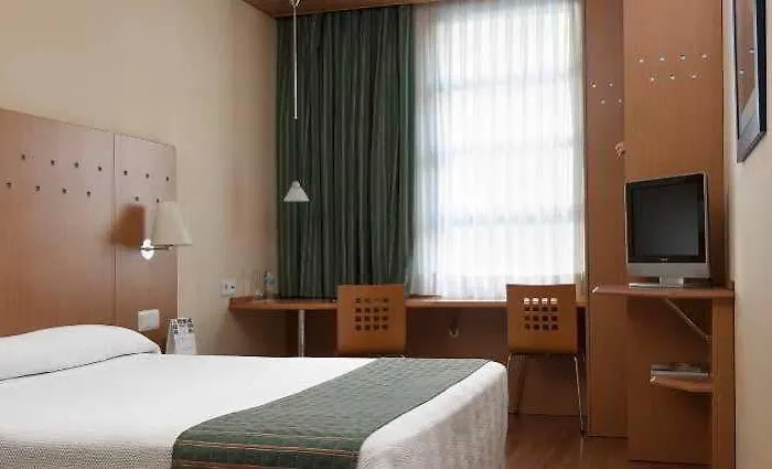 Szálloda Nh Ciencias 3*