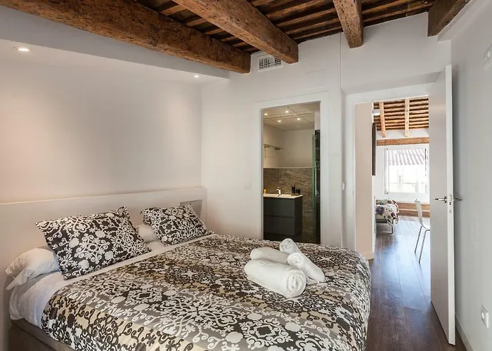 Florit Flats - Center 2br 2ba Attic Terrace View Wifi Ac Apartment