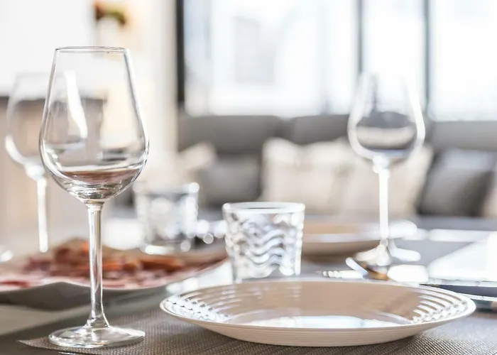 Florit Flats - Center Luxurious 1br 1ba Terrace Wi-fi Ac