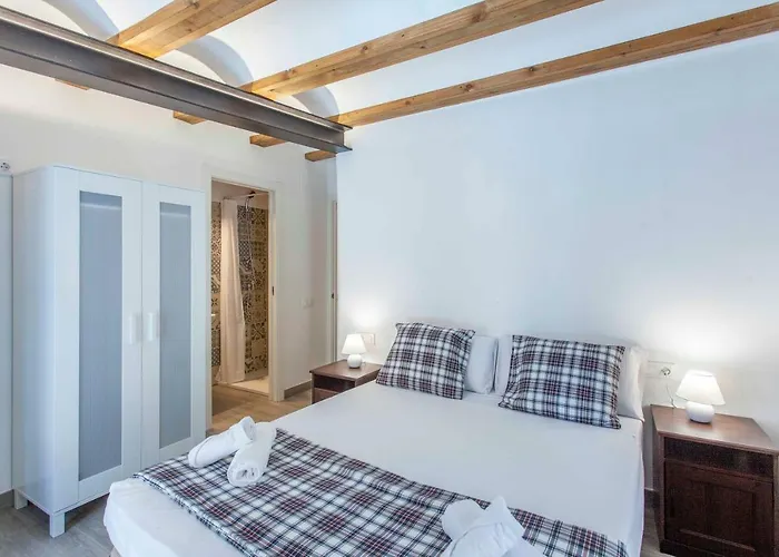 Apartup Market I فالنسيا