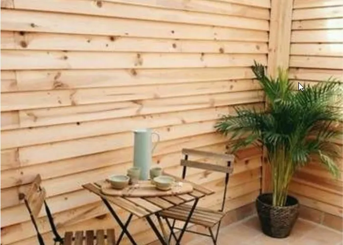 Mom La Punta Penzion