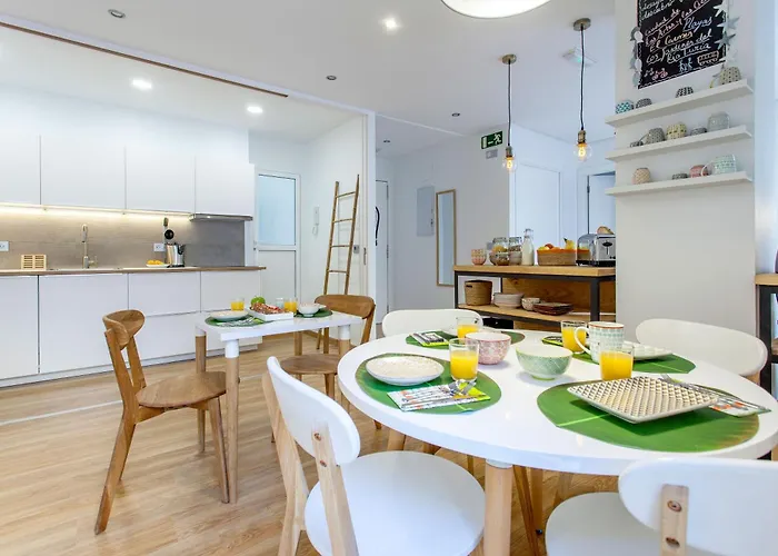 Garden Bed & Breakfast 4*