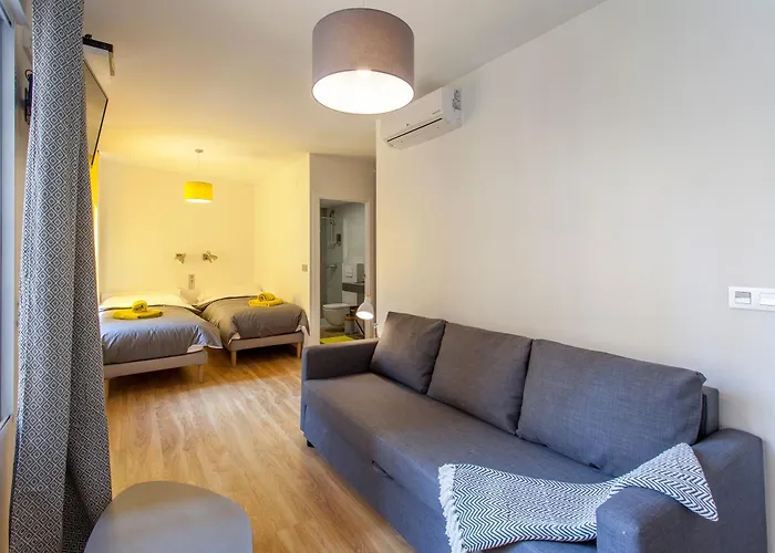 Garden Bed & Breakfast