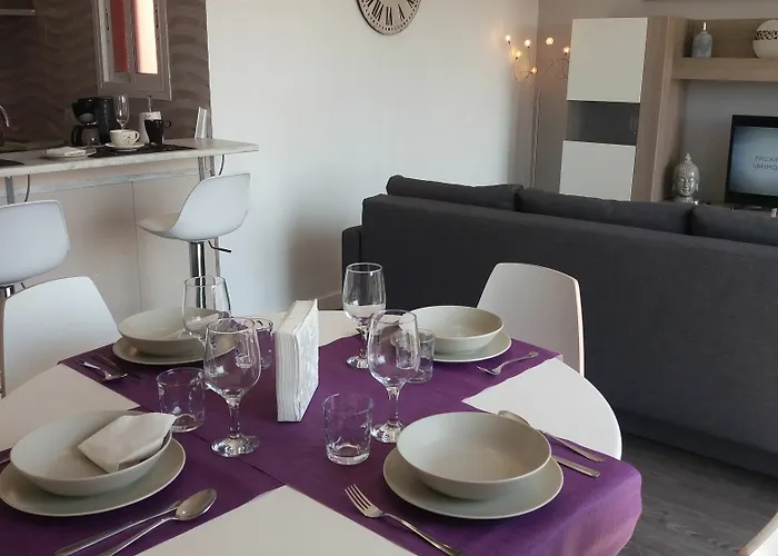 شقة Apartmentsuitespain Atic Panoramic *