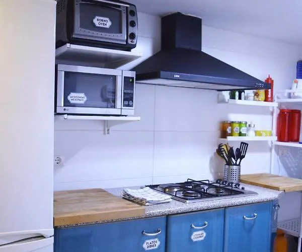 And Benef 게스트하우스 *