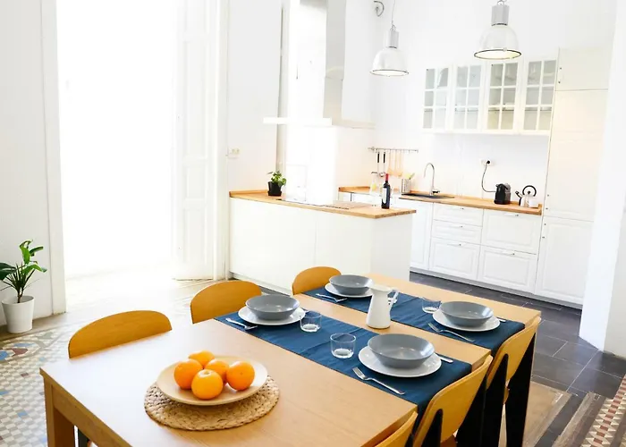 Hall Correos Apartment