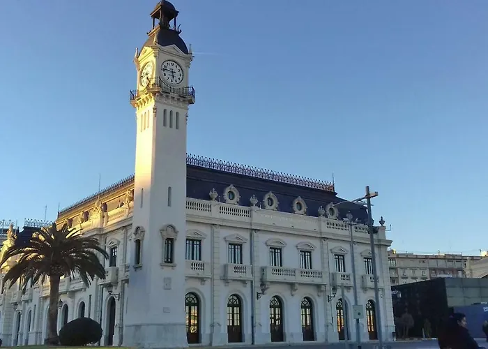 On Carrer Del Dr. Lluch * Walencja