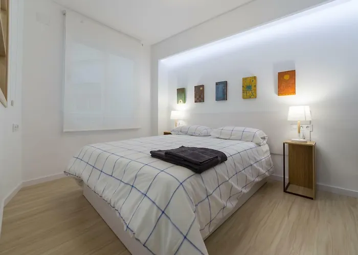 Just In The Middle شقة *