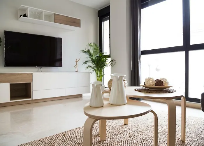 New Aloha Center With Terrace Apartment