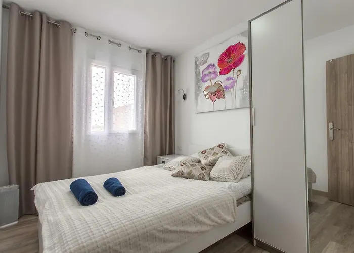 Versus Near Of Arts 2 * 발렌시아