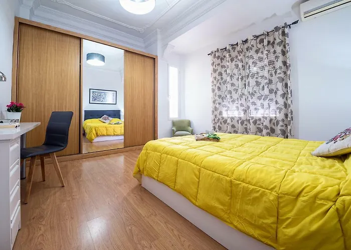 Confortable * La Marina De 아파트 *